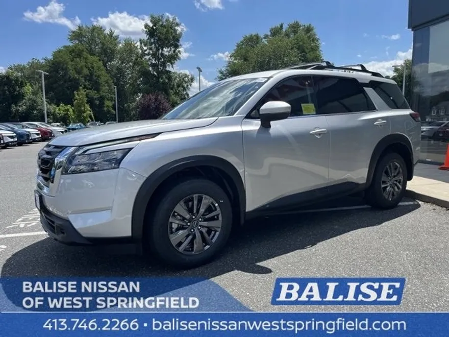 2025 Nissan Pathfinder SV photo 1
