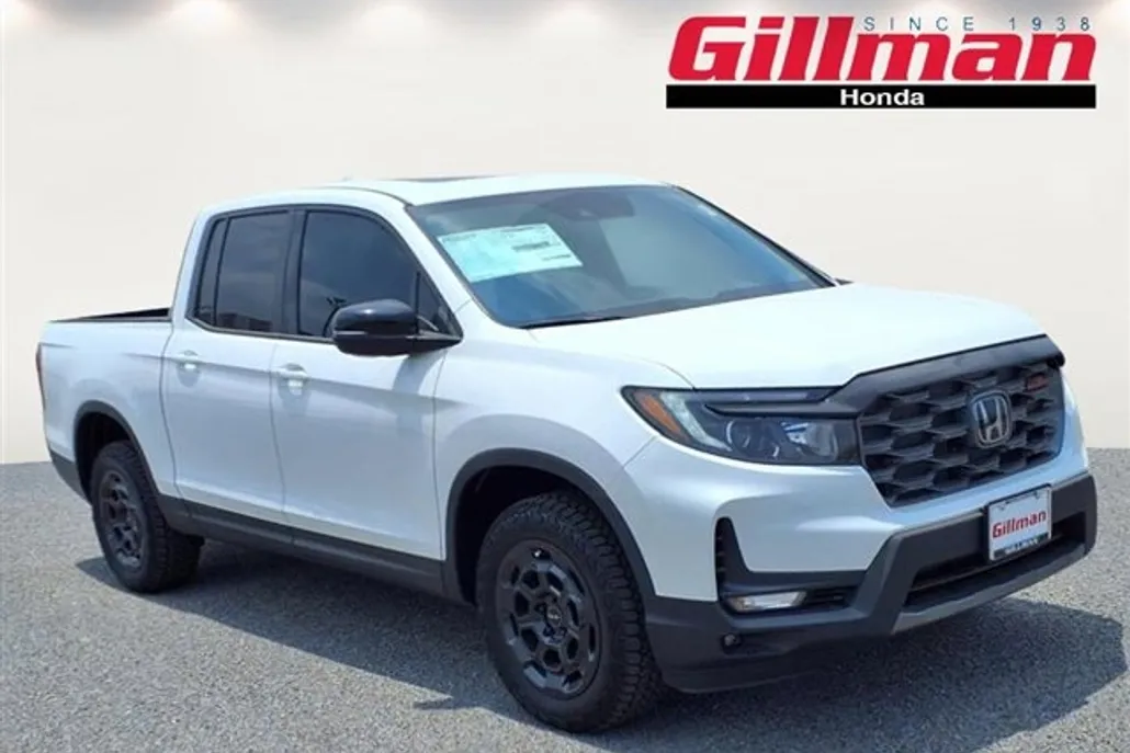 2025 Honda Ridgeline TrailSport photo 1