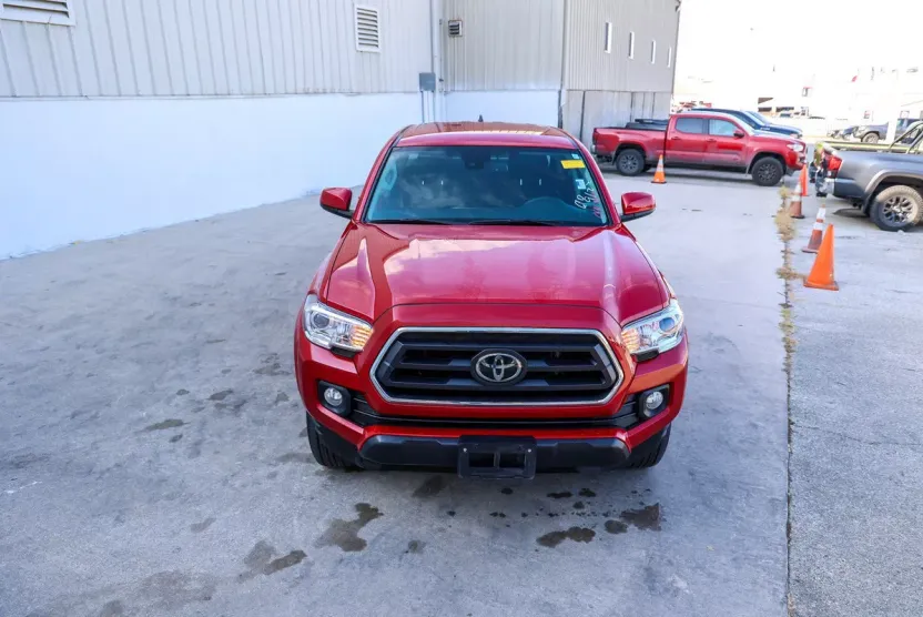 2022 Toyota Tacoma SR5 photo 1