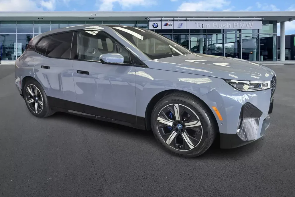2024 Bmw iX photo 1