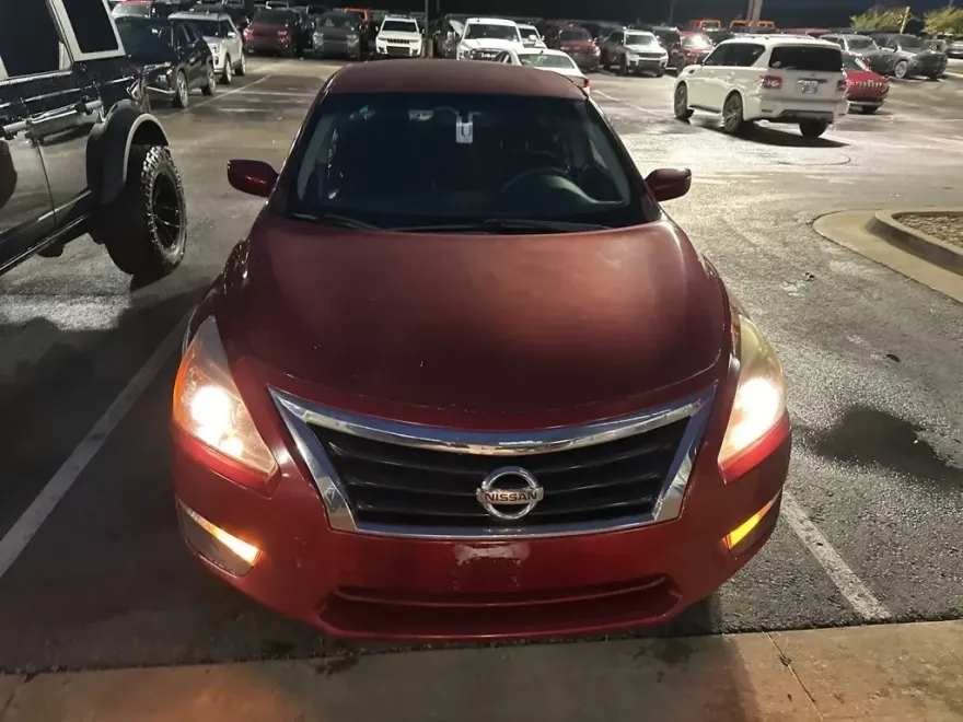 2013 Nissan Altima 2.5 S photo 1