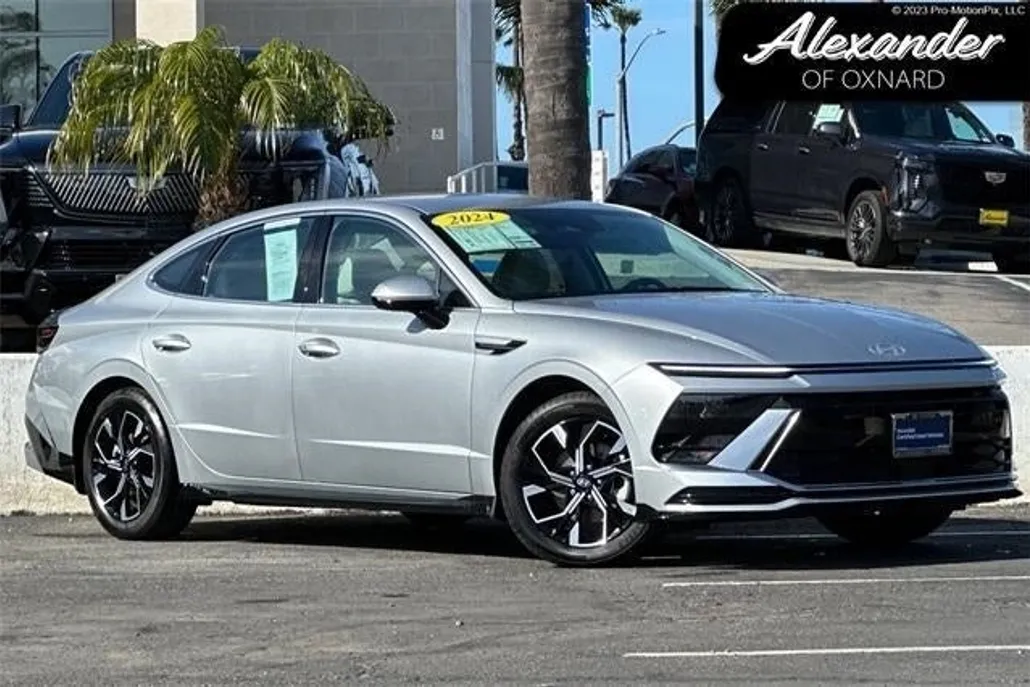 2024 Hyundai Sonata SE photo 1