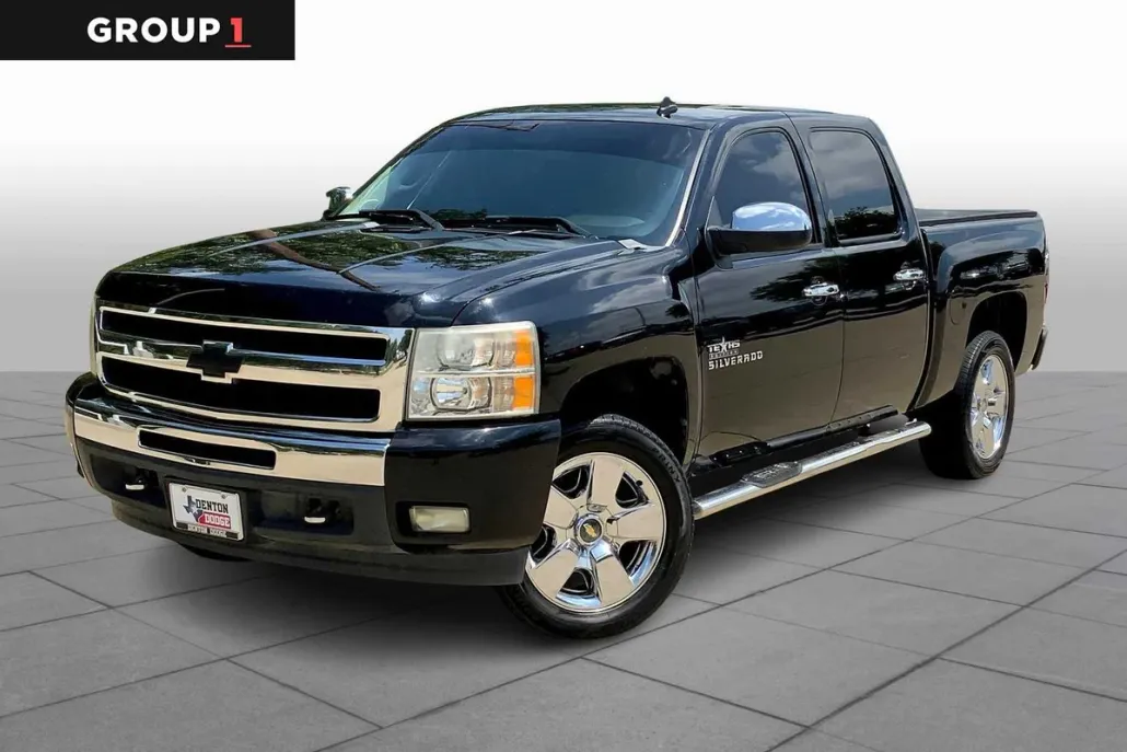 2011 Chevrolet Silverado 1500 LT photo 1