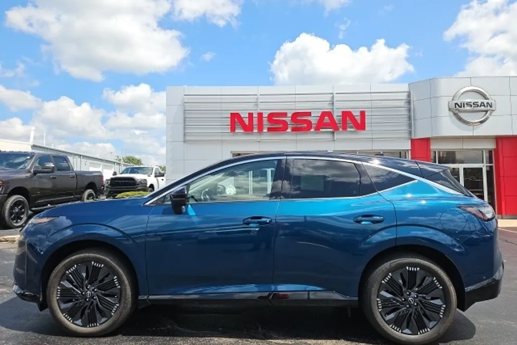 2025 Nissan Murano Platinum photo 1