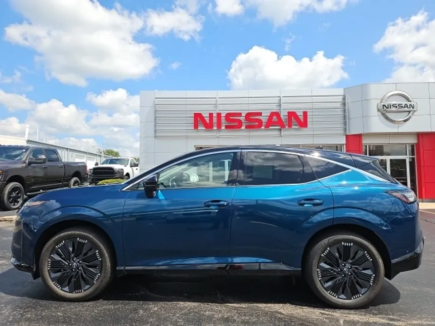 2025 Nissan Murano Platinum photo 1