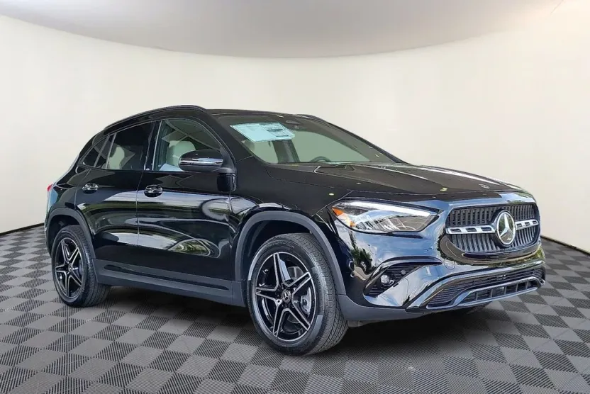 2026 Mercedes Benz GLA 250 4MATIC photo 1