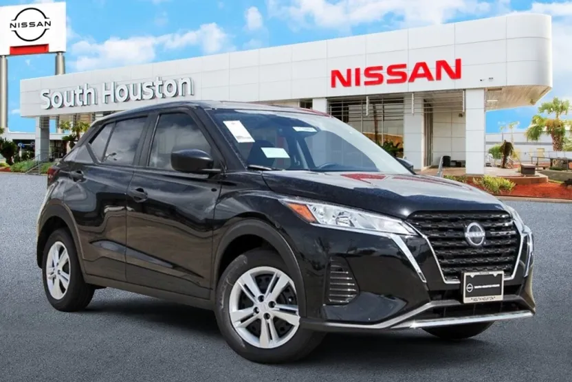 2025 Nissan Kicks Play S photo 1