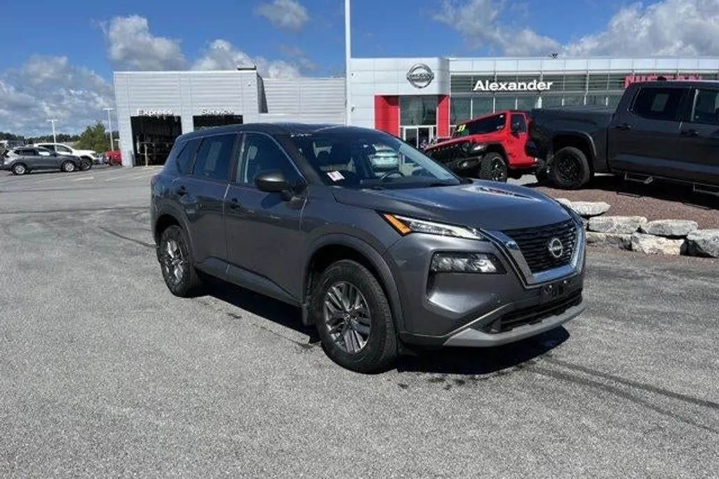 2023 Nissan Rogue AWD S photo 1