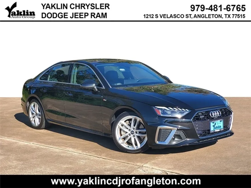 2023 Audi A4 45 S line Premium Plus photo 1