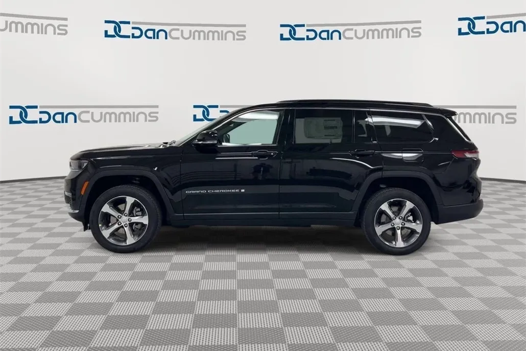 2025 Jeep Grand Cherokee Limited photo 1