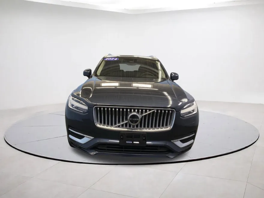 2024 Volvo XC90 Plus photo 1