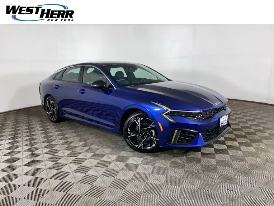 2025 Kia K5 GT-Line photo 1