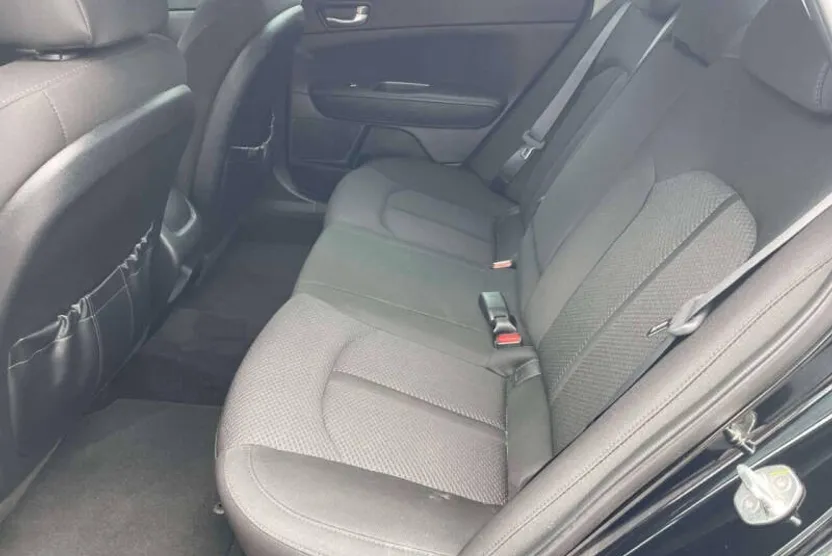 2018 Kia Optima LX photo 1