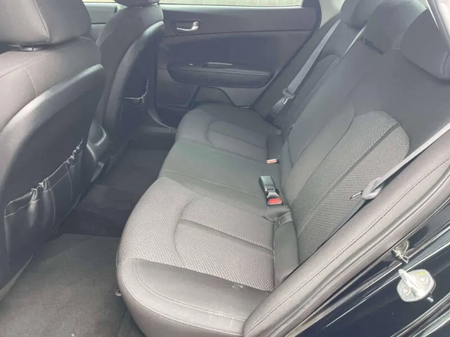 2018 Kia Optima LX photo 1