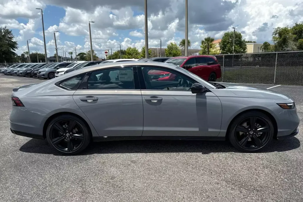 2025 Honda Accord Hybrid Sport-L photo 1