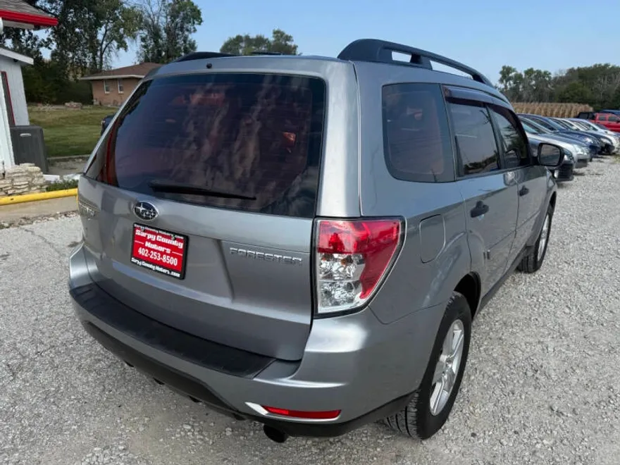 2011 Subaru Forester 2.5X photo 1