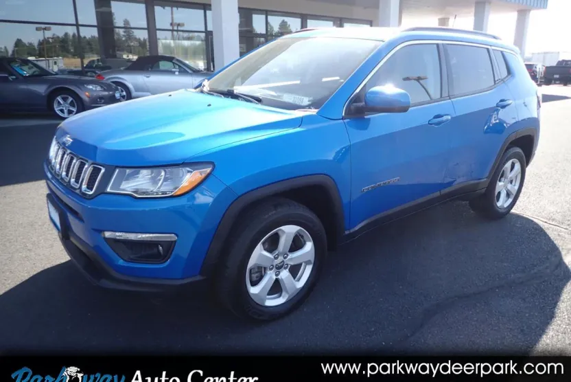 2019 Jeep Compass Latitude photo 1