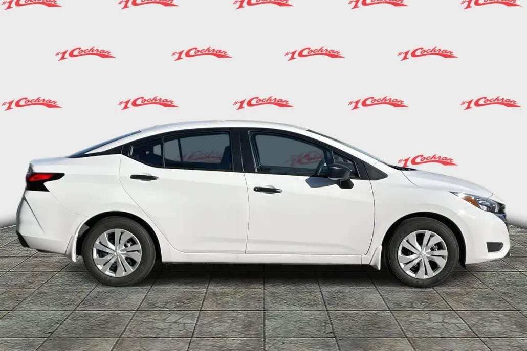 2025 Nissan Versa S photo 1