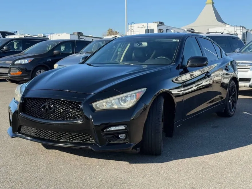 2017 Infiniti Q50 3.0t Signature Edition photo 1