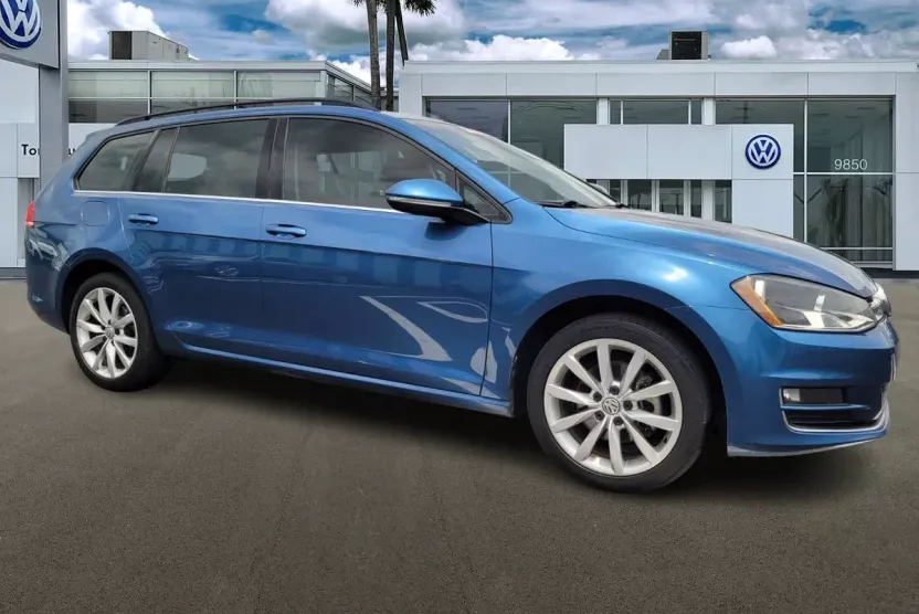 2015 Volkswagen Golf SportWagen TSI S photo 1