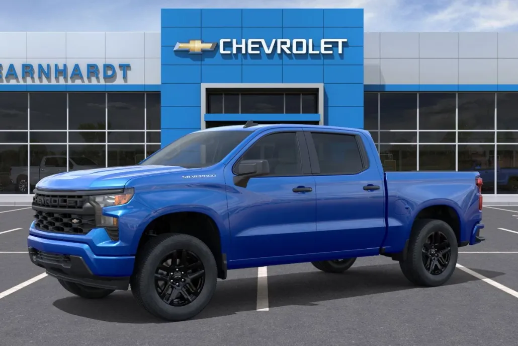 2026 Chevrolet Silverado 1500 Custom photo 1