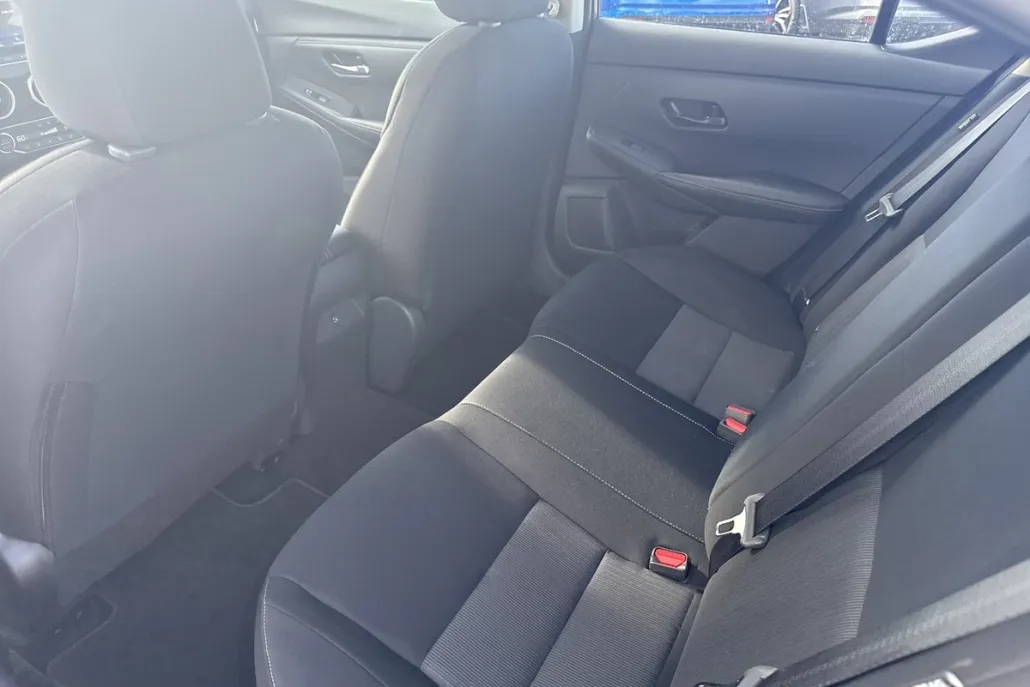 2025 Nissan Sentra SV photo 1