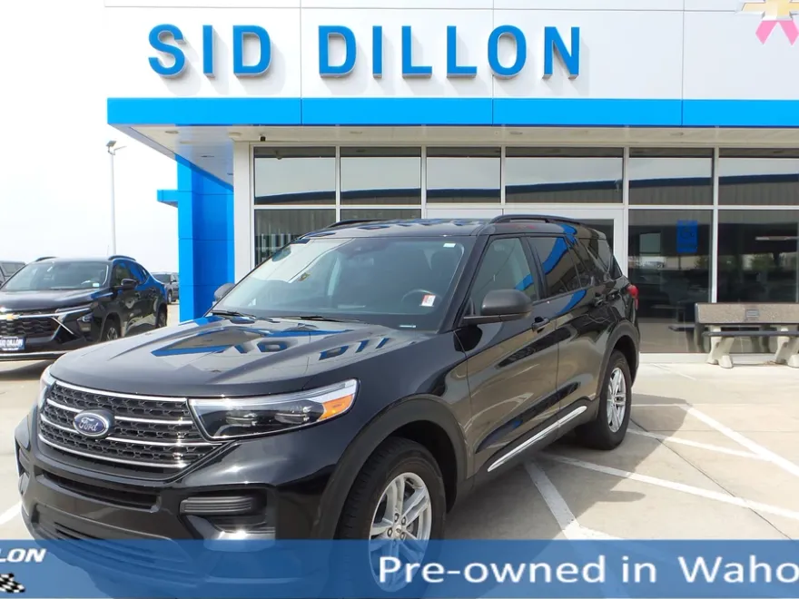 2022 Ford Explorer XLT photo 1
