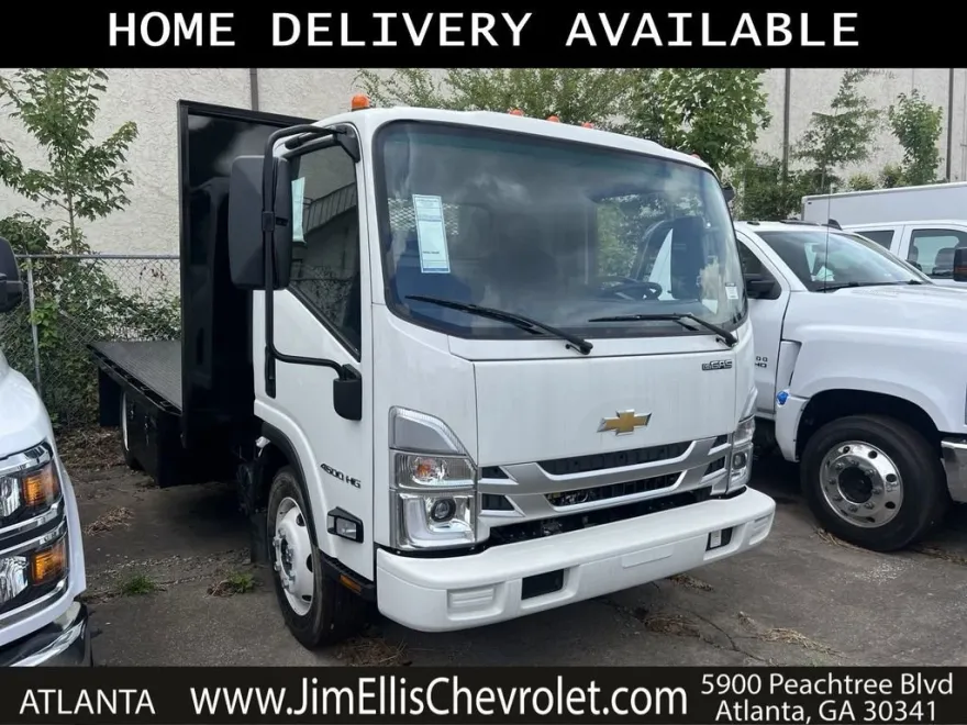 2024 Chevrolet Silverado 4500HD photo 1
