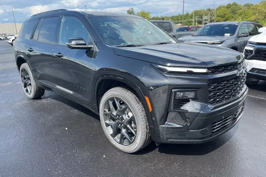 2026 Chevrolet Traverse RS photo 1