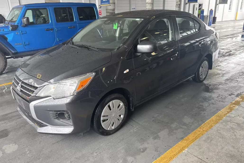 2024 Mitsubishi Mirage G4 photo 1