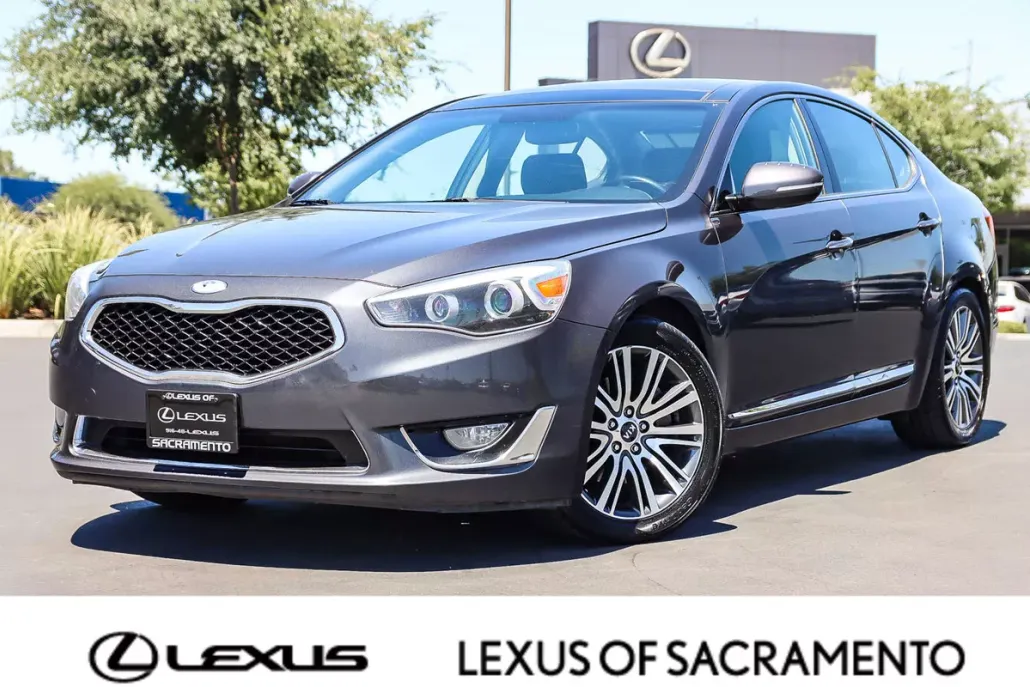 2014 Kia Cadenza Premium photo 1