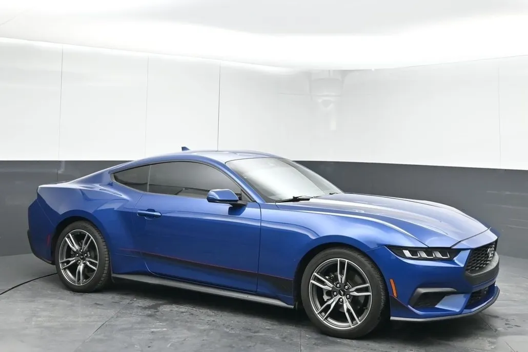 2024 Ford Mustang EcoBoost photo 1