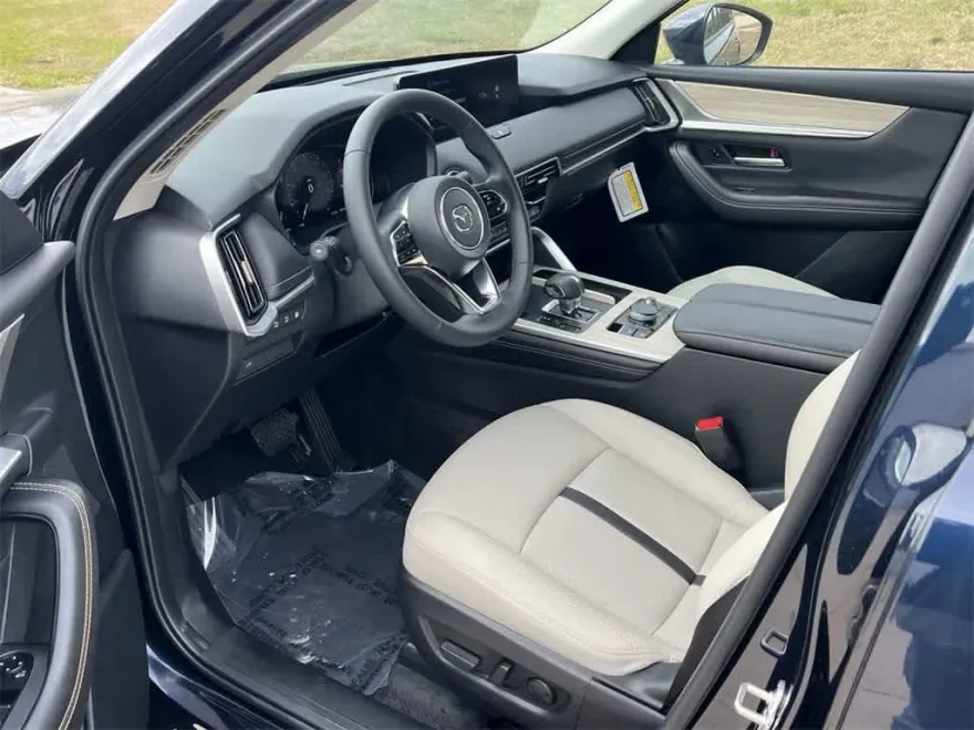 2025 Mazda CX-90 Preferred photo 1