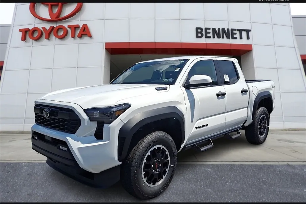 2025 Toyota Tacoma TRD Off-Road Double Cab photo 1