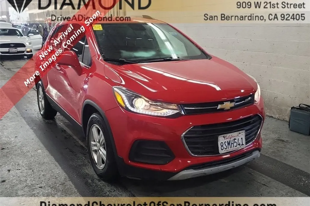 2020 Chevrolet Trax LT photo 1