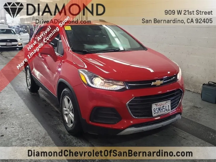 2020 Chevrolet Trax LT photo 1