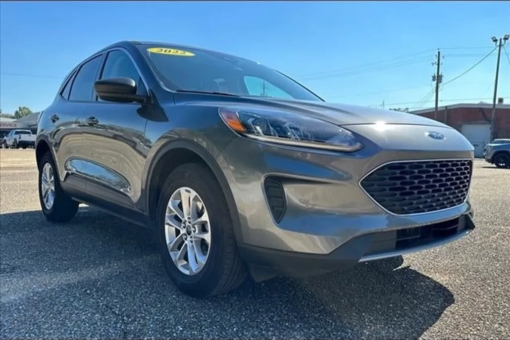 2022 Ford Escape SE photo 1