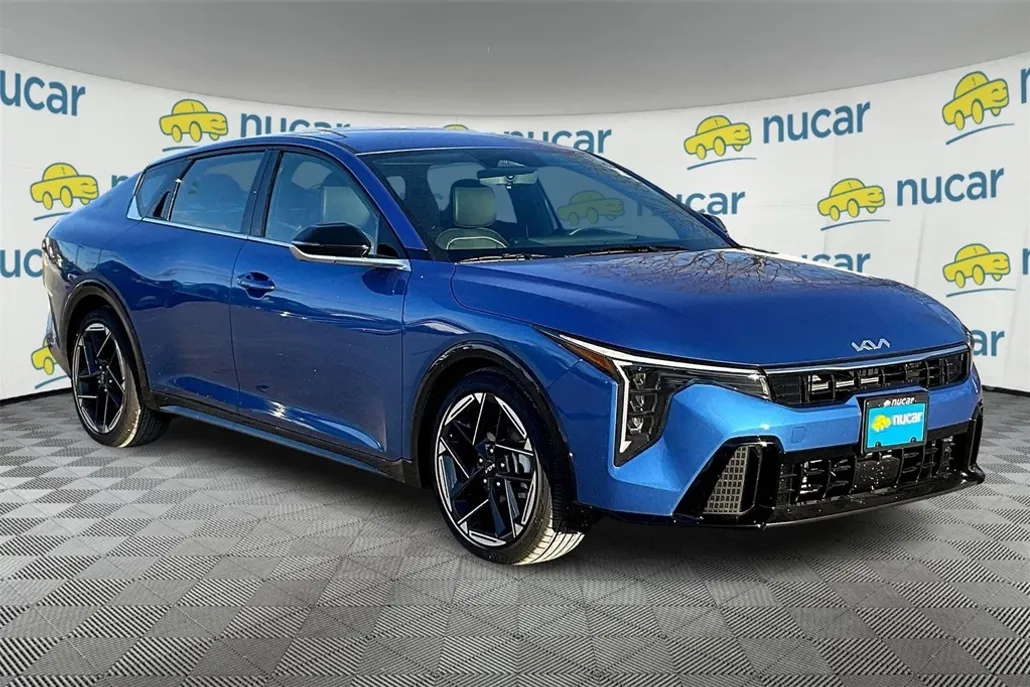 2025 Kia K4 EX photo 1