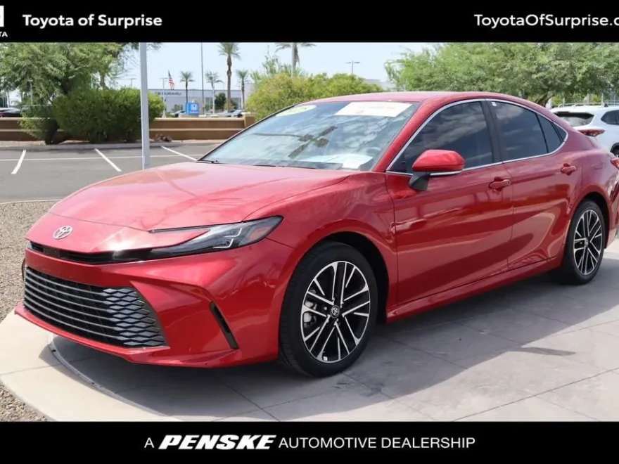 2025 Toyota Camry XLE photo 1