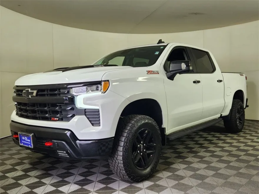 2023 Chevrolet Silverado 1500 LT Trail Boss photo 1