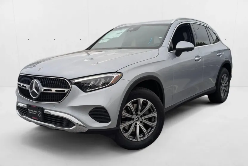 2025 Mercedes Benz GLC 300 photo 1