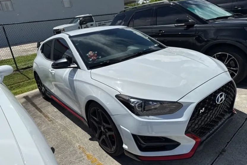 2020 Hyundai Veloster N photo 1