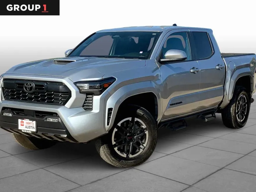 2024 Toyota Tacoma TRD Sport 4x4 photo 1
