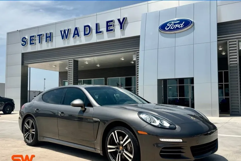 2015 Porsche Panamera 4S photo 1