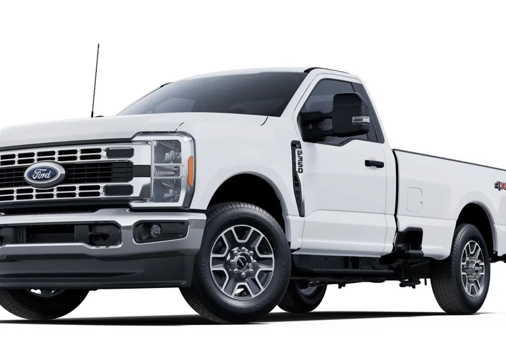 2025 Ford F-350 XLT photo 1