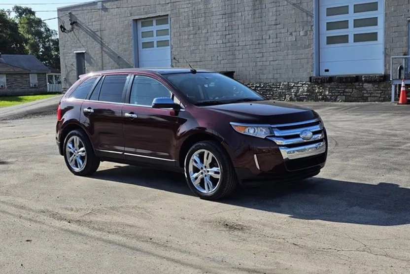 2011 Ford Edge Limited photo 1