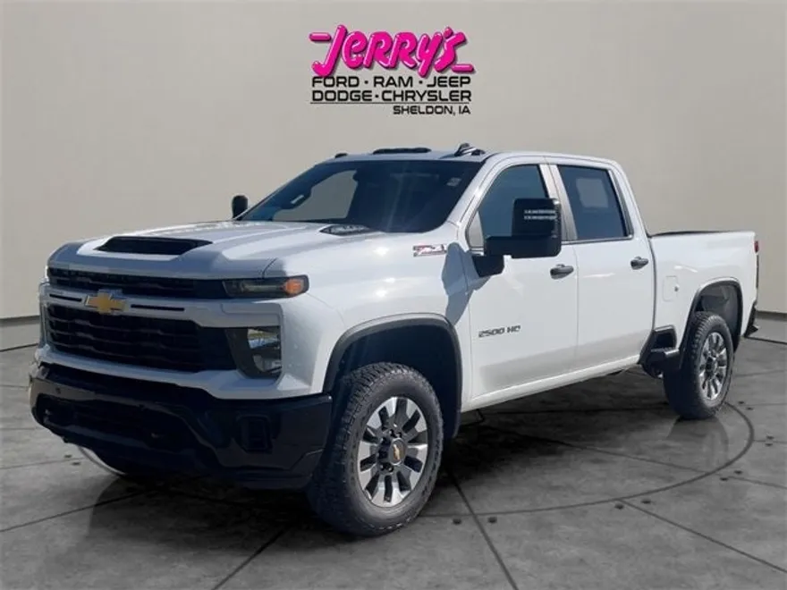 2026 Chevrolet Silverado 2500HD Custom photo 1