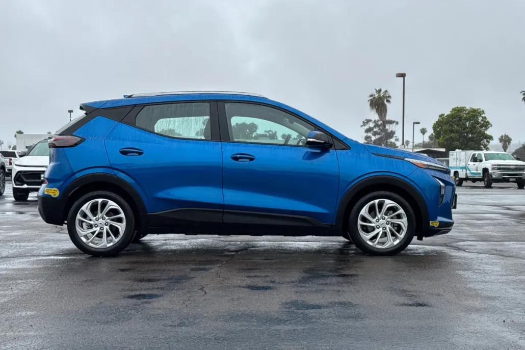 2022 Chevrolet Bolt EUV photo 1
