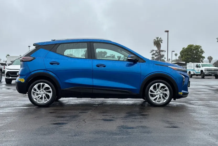 2022 Chevrolet Bolt EUV photo 1