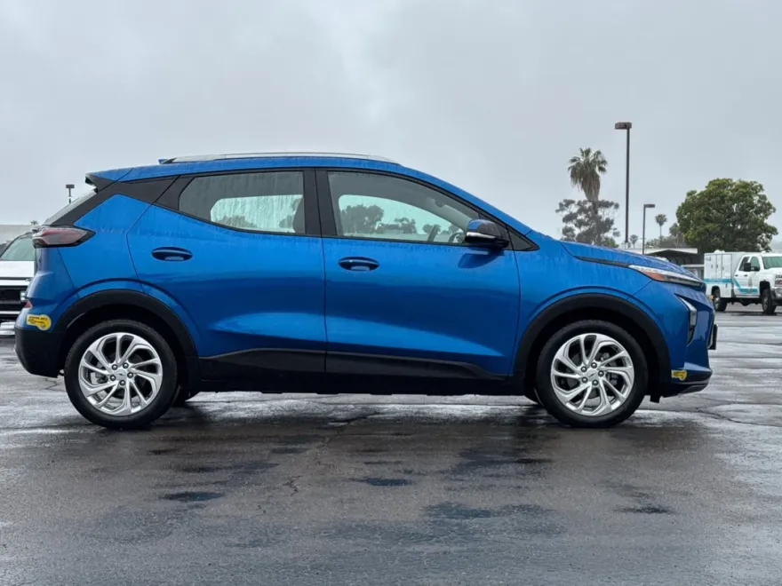2022 Chevrolet Bolt EUV photo 1